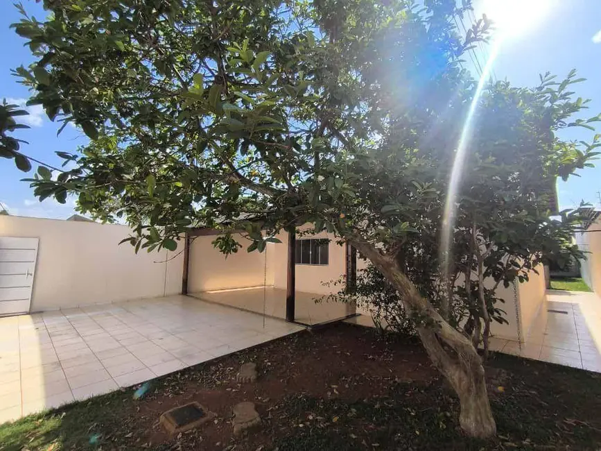 Casa com 3 quartos à venda, 360m2 em São Carlos, Anapolis - GO - imagem 2 Foto 2 de Casa com 3 quartos à venda, 360m2 em São Carlos, Anapolis - GO