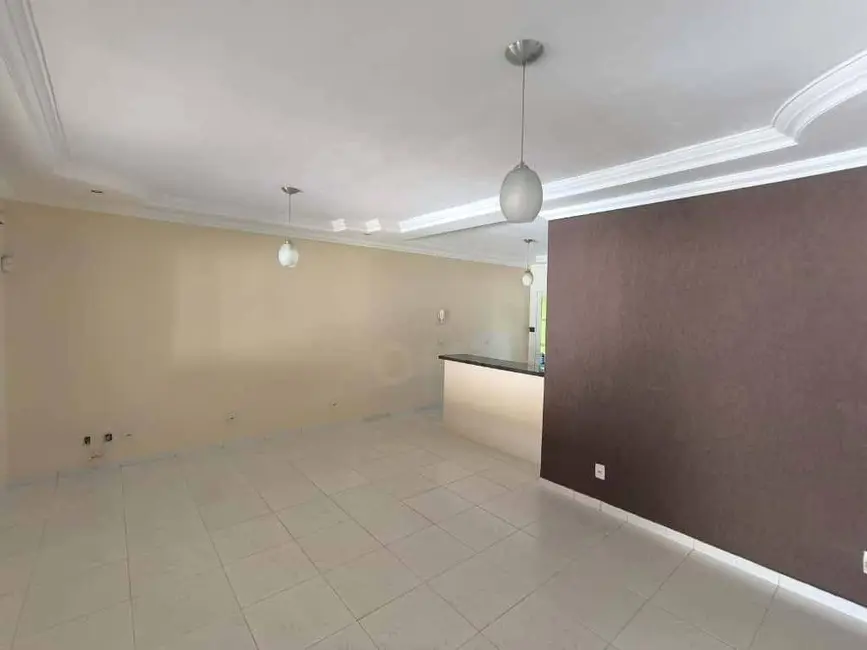 Casa com 3 quartos à venda, 360m2 em São Carlos, Anapolis - GO - imagem 5 Foto 5 de Casa com 3 quartos à venda, 360m2 em São Carlos, Anapolis - GO