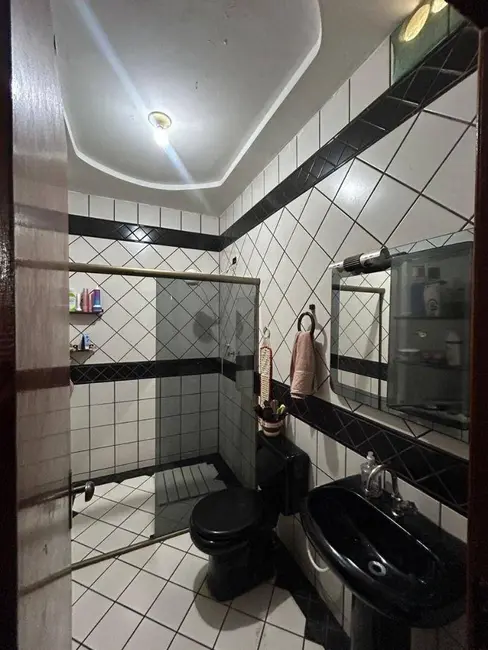 Sobrado com 4 quartos à venda, 330m2 em Setor Bougainville, Anapolis - GO - imagem 8 Foto 8 de Sobrado com 4 quartos à venda, 330m2 em Setor Bougainville, Anapolis - GO