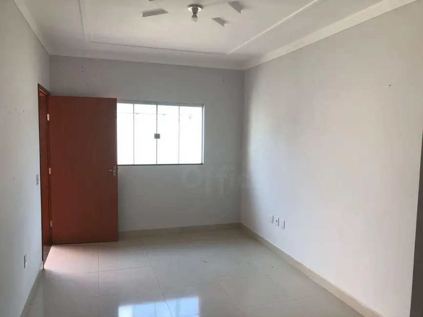 Foto 4 de Casa com 3 quartos à venda, 150m2 em Parque dos Pirineus, Anapolis - GO