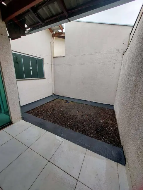 Foto 1 de Casa com 3 quartos à venda, 150m2 em Parque dos Pirineus, Anapolis - GO
