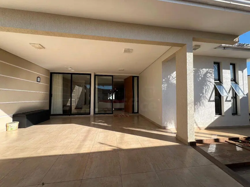 Casa com 3 quartos à venda, 360m2 em Anápolis City, Anapolis - GO - imagem 2 Foto 2 de Casa com 3 quartos à venda, 360m2 em Anápolis City, Anapolis - GO