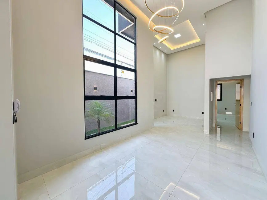 Casa com 3 quartos à venda, 292m2 em Residencial Ayrton Senna, Anapolis - GO - imagem 4 Foto 4 de Casa com 3 quartos à venda, 292m2 em Residencial Ayrton Senna, Anapolis - GO