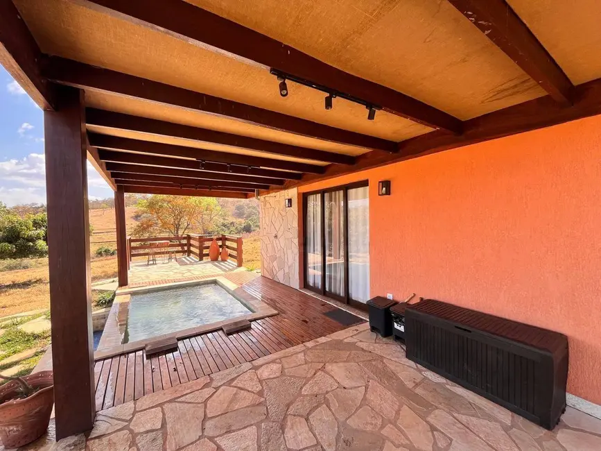 Chácara com 2 quartos para alugar, 7500m2 em Parque Calixtópolis, Anapolis - GO - imagem 3 Foto 3 de Chácara com 2 quartos para alugar, 7500m2 em Parque Calixtópolis, Anapolis - GO