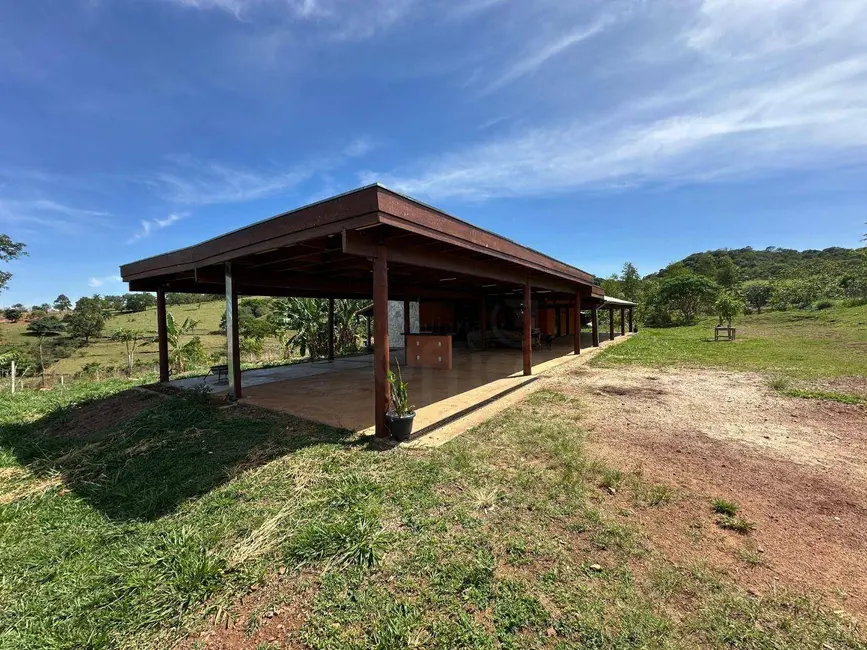 Foto 4 de Chácara com 2 quartos para alugar, 7500m2 em Parque Calixtópolis, Anapolis - GO