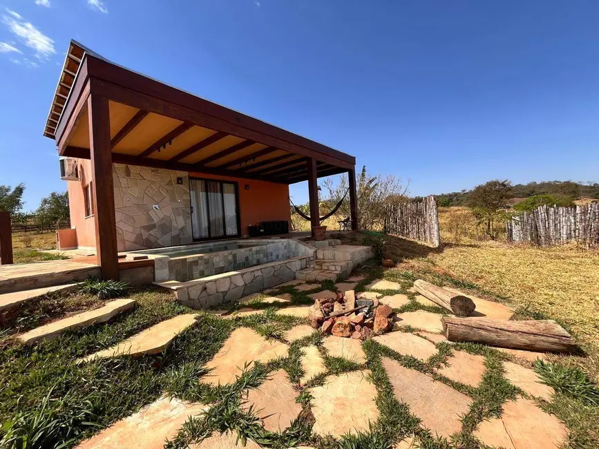 Chácara com 2 quartos para alugar, 7500m2 em Parque Calixtópolis, Anapolis - GO - imagem 2 Foto 2 de Chácara com 2 quartos para alugar, 7500m2 em Parque Calixtópolis, Anapolis - GO