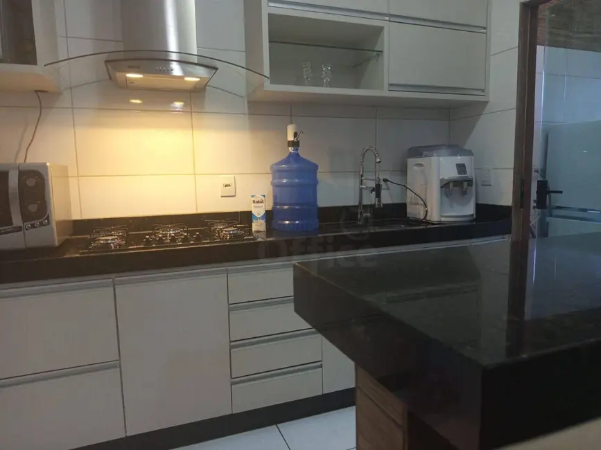 Casa com 3 quartos à venda, 150m2 em Setor Residencial das Rosas, Anapolis - GO - imagem 4 Foto 4 de Casa com 3 quartos à venda, 150m2 em Setor Residencial das Rosas, Anapolis - GO