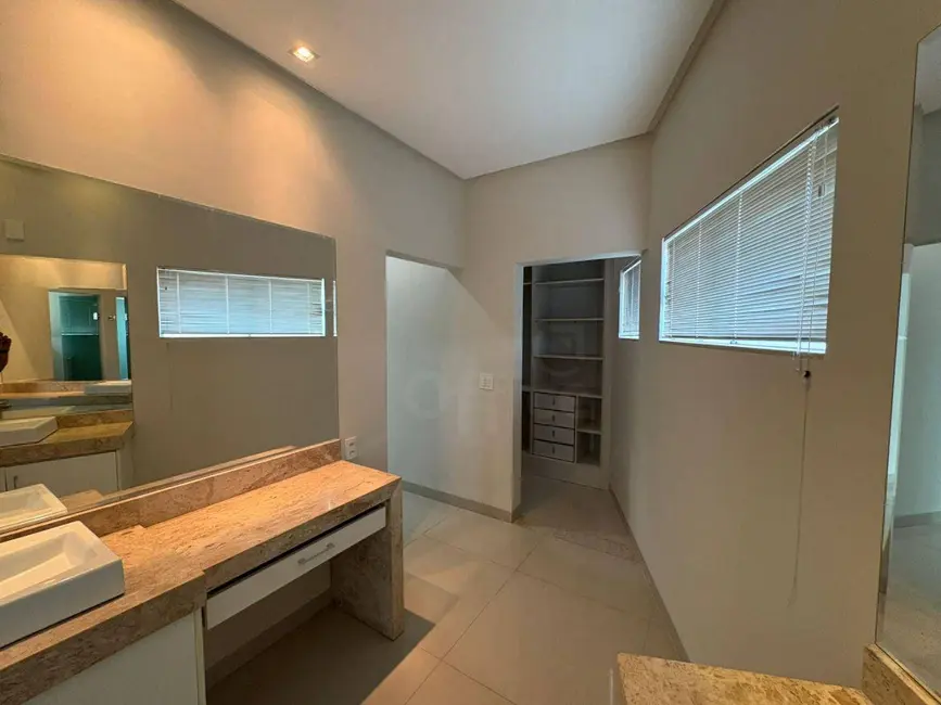 Foto 6 de Casa com 3 quartos à venda, 330m2 em Residencial Anaville, Anapolis - GO