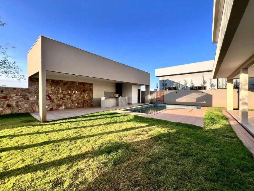 Foto 8 de Sobrado com 4 quartos à venda, 720m2 em Anapolis - GO