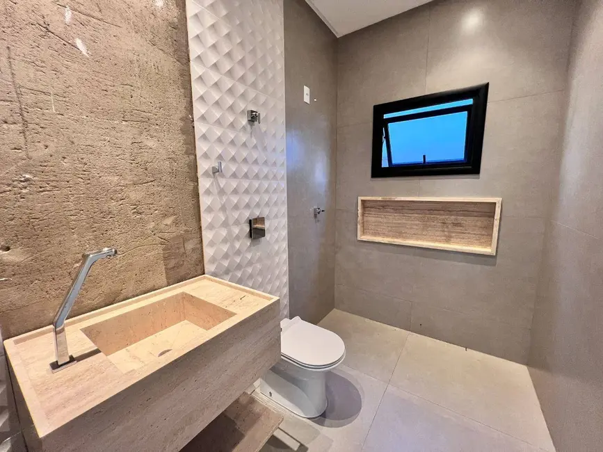 Foto 5 de Sobrado com 4 quartos à venda, 720m2 em Anapolis - GO