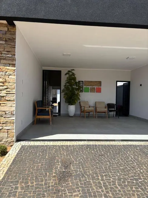 Foto 2 de Casa de Condomínio com 3 quartos à venda, 360m2 em Anapolis - GO
