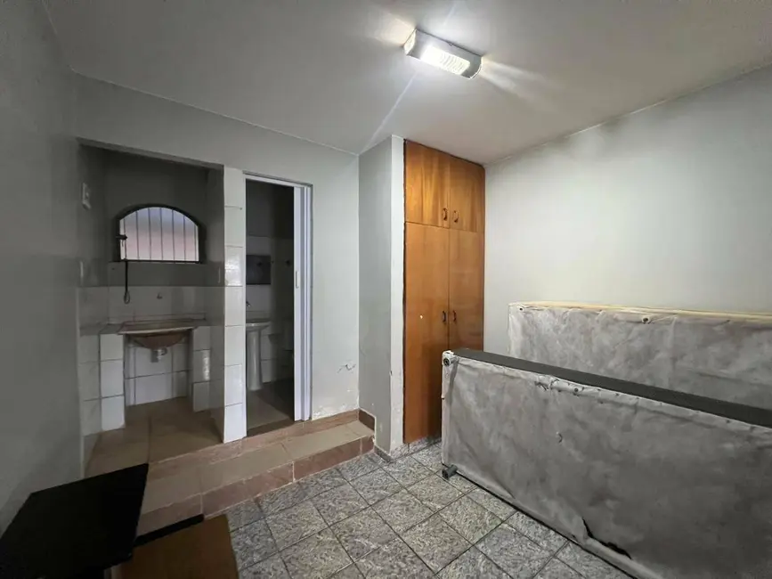 Kitnet com 1 quarto para alugar, 32m2 em Cidade Universitária, Anapolis - GO - imagem 4 Foto 4 de Kitnet com 1 quarto para alugar, 32m2 em Cidade Universitária, Anapolis - GO