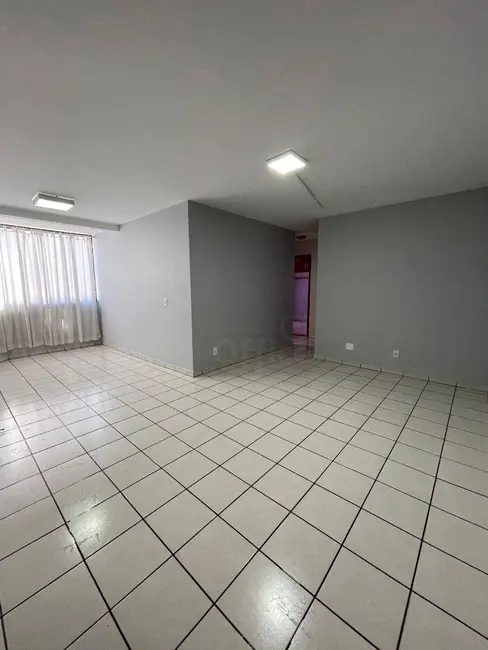 Foto 2 de Apartamento com 3 quartos à venda, 77m2 em Vila Industrial, Anapolis - GO