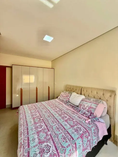 Foto 2 de Casa com 3 quartos à venda, 523m2 em Anápolis City, Anapolis - GO