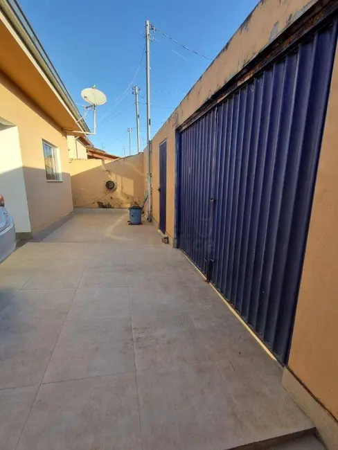 Foto 3 de Casa com 3 quartos à venda, 200m2 em Residencial Ayrton Senna, Anapolis - GO