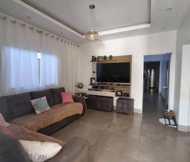 Foto 5 de Casa com 3 quartos à venda, 200m2 em Residencial Ayrton Senna, Anapolis - GO