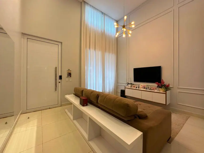 Foto 3 de Sobrado com 4 quartos à venda, 420m2 em Condomínio Residencial Belas Artes, Anapolis - GO