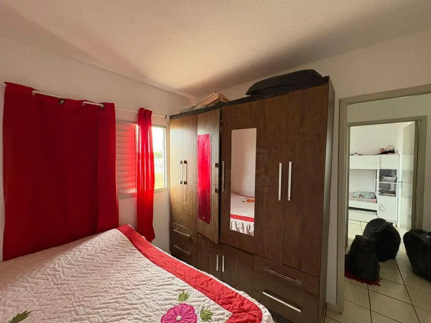 Foto 2 de Apartamento com 2 quartos à venda, 42m2 em Chácaras Colorado, Anapolis - GO