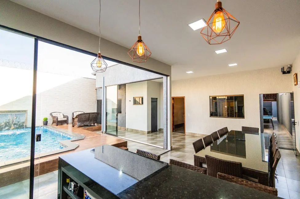 Casa com 3 quartos à venda, 300m2 em Parque Brasília 2ª Etapa, Anapolis - GO - imagem 9 Foto 9 de Casa com 3 quartos à venda, 300m2 em Parque Brasília 2ª Etapa, Anapolis - GO
