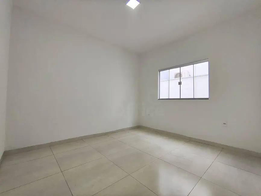 Foto 8 de Casa com 3 quartos à venda, 200m2 em Residencial Araguaia, Anapolis - GO