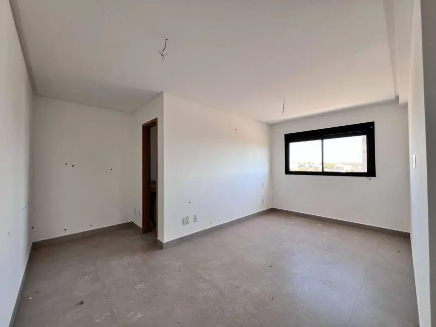 Foto 6 de Apartamento com 3 quartos à venda, 131m2 em Jundiaí, Anapolis - GO
