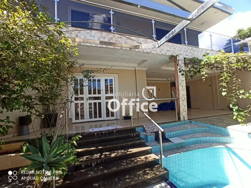 Sobrado com 6 quartos à venda, 368m2 em Anápolis City, Anapolis - GO - imagem 1 Foto 1 de Sobrado com 6 quartos à venda, 368m2 em Anápolis City, Anapolis - GO
