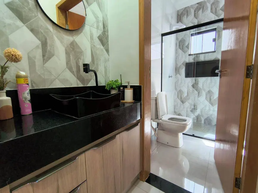 Foto 9 de Casa com 3 quartos à venda, 180m2 em Residencial Jardins do Lago, Anapolis - GO