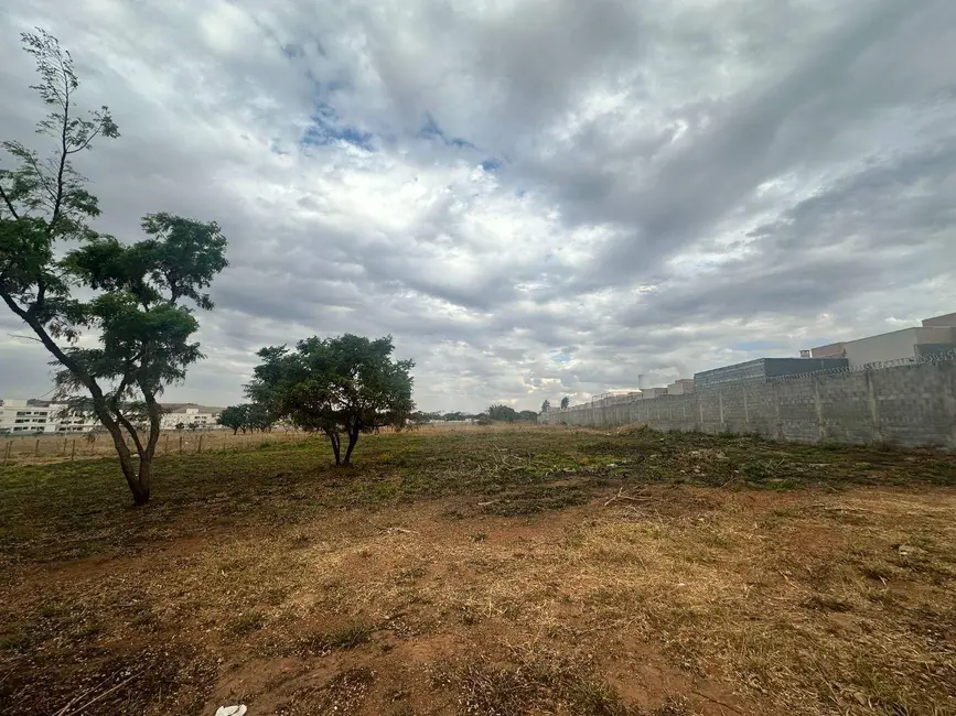 Foto 3 de Sala Comercial à venda, 5400m2 em Parque dos Pirineus, Anapolis - GO