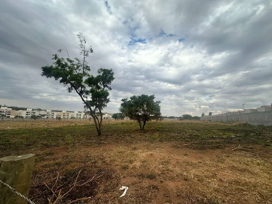 Foto 4 de Sala Comercial à venda, 5400m2 em Parque dos Pirineus, Anapolis - GO