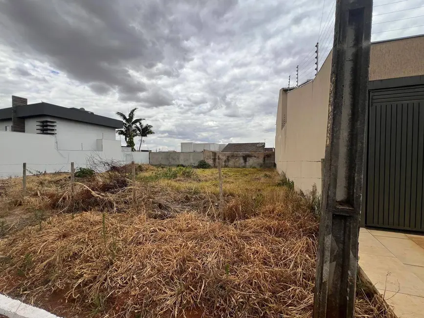 Foto 2 de Terreno / Lote à venda, 300m2 em Parque Brasília, Anapolis - GO