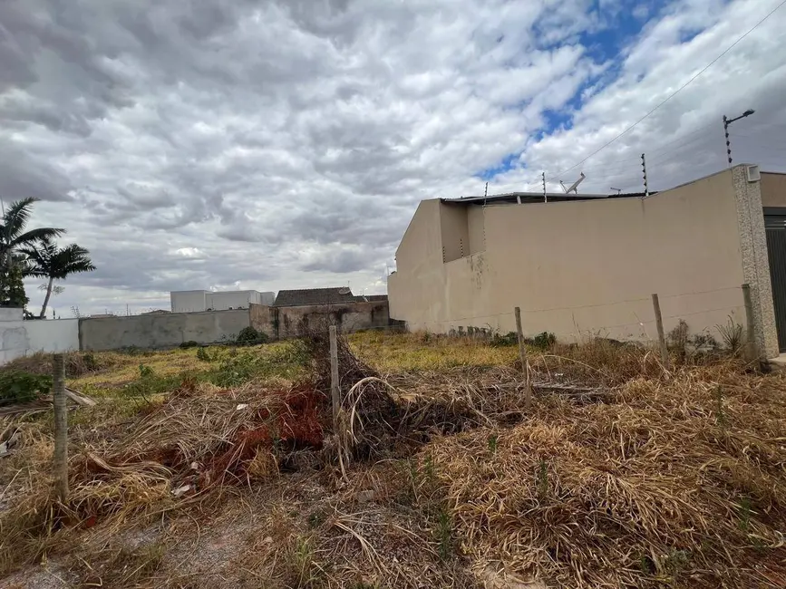 Foto 3 de Terreno / Lote à venda, 300m2 em Parque Brasília, Anapolis - GO