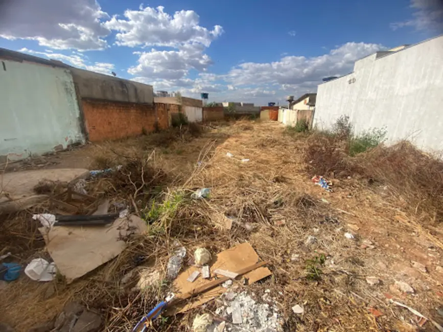 Foto 2 de Terreno / Lote à venda, 382m2 em JK Nova Capital, Anapolis - GO