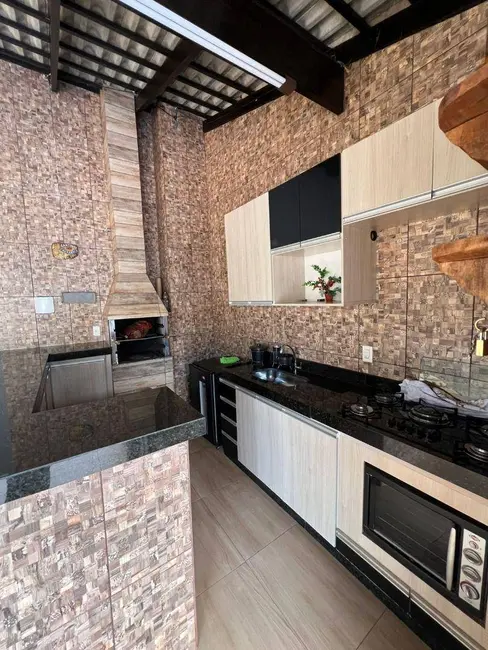 Casa com 3 quartos à venda, 300m2 em Jardim Flor de Liz, Anapolis - GO - imagem 4 Foto 4 de Casa com 3 quartos à venda, 300m2 em Jardim Flor de Liz, Anapolis - GO