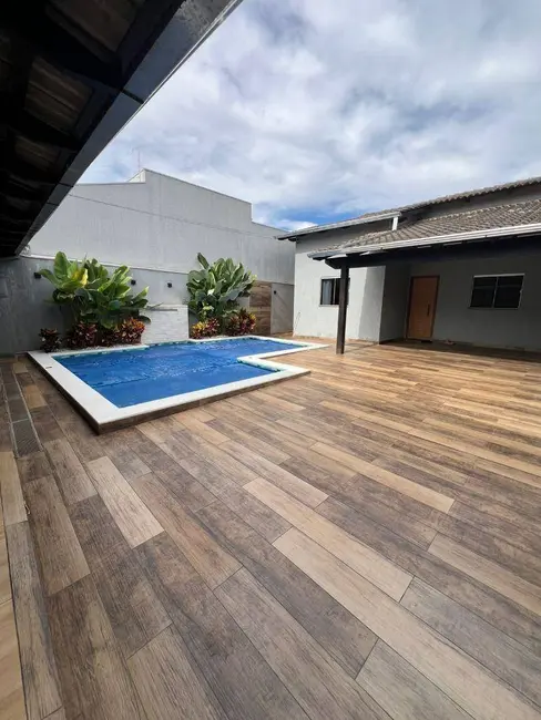 Casa com 3 quartos à venda, 300m2 em Jardim Flor de Liz, Anapolis - GO - imagem 3 Foto 3 de Casa com 3 quartos à venda, 300m2 em Jardim Flor de Liz, Anapolis - GO