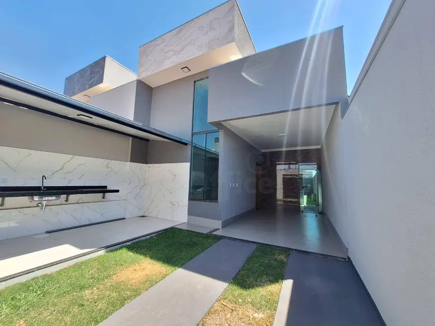 Foto 1 de Casa com 3 quartos à venda, 180m2 em Setor Residencial das Rosas, Anapolis - GO