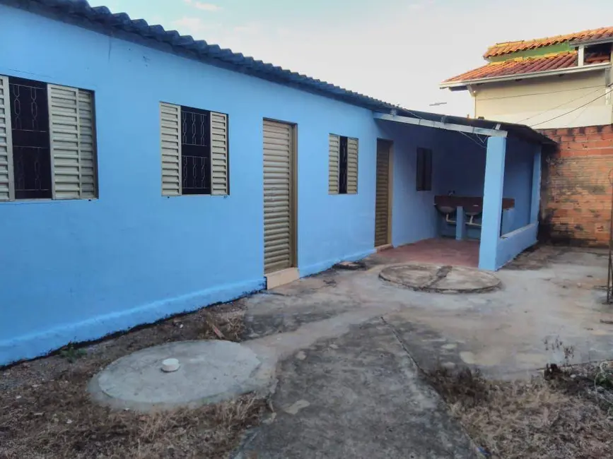 Foto 1 de Casa com 6 quartos à venda, 300m2 em Parque dos Pirineus, Anapolis - GO