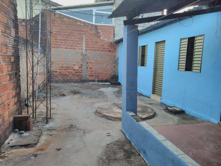 Foto 2 de Casa com 6 quartos à venda, 300m2 em Parque dos Pirineus, Anapolis - GO