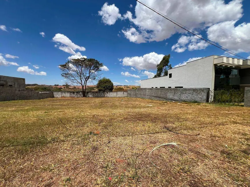 Foto 3 de Terreno / Lote à venda, 607m2 em Anapolis - GO