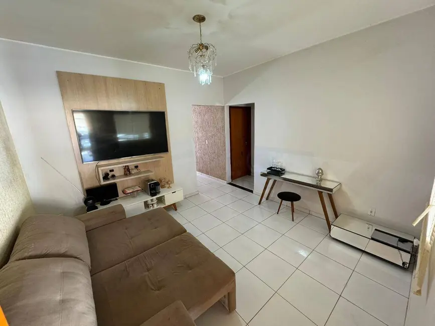 Foto 4 de Casa com 2 quartos à venda, 200m2 em Jardim Alvorada, Anapolis - GO