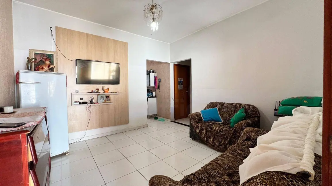 Foto 5 de Casa com 2 quartos à venda, 200m2 em Jardim Alvorada, Anapolis - GO
