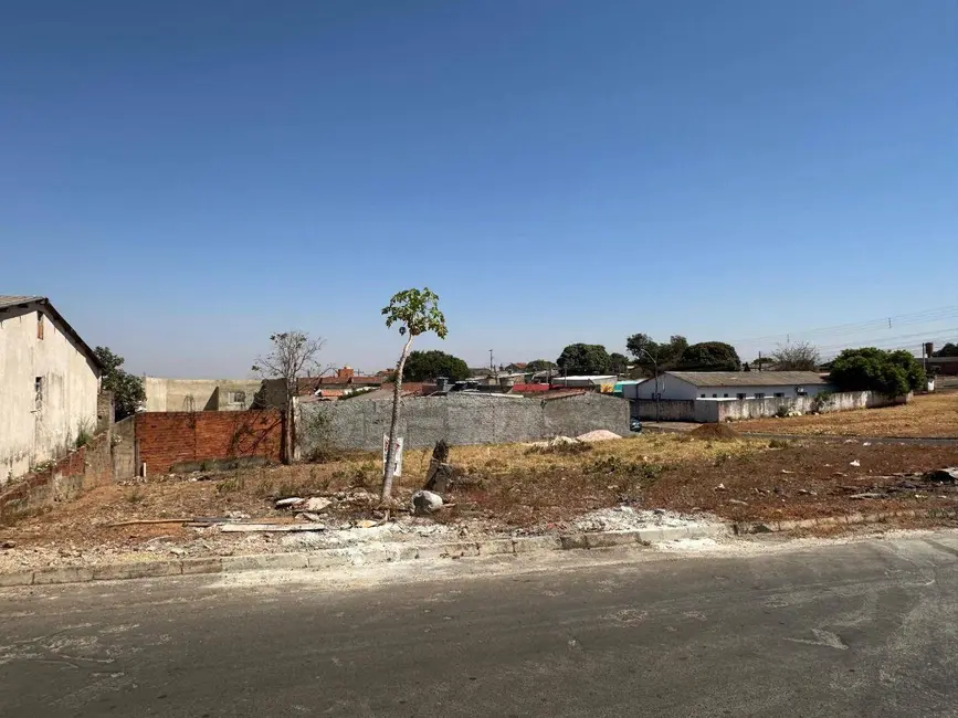 Foto 2 de Terreno / Lote à venda, 299m2 em Calixtolândia, Anapolis - GO