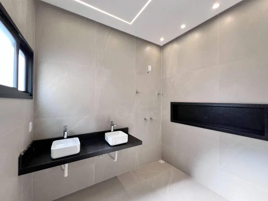 Foto 9 de Casa de Condomínio com 4 quartos à venda, 360m2 em Anapolis - GO