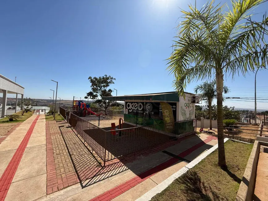 Foto 8 de Apartamento com 2 quartos à venda, 41m2 em Vila Jaiara, Anapolis - GO