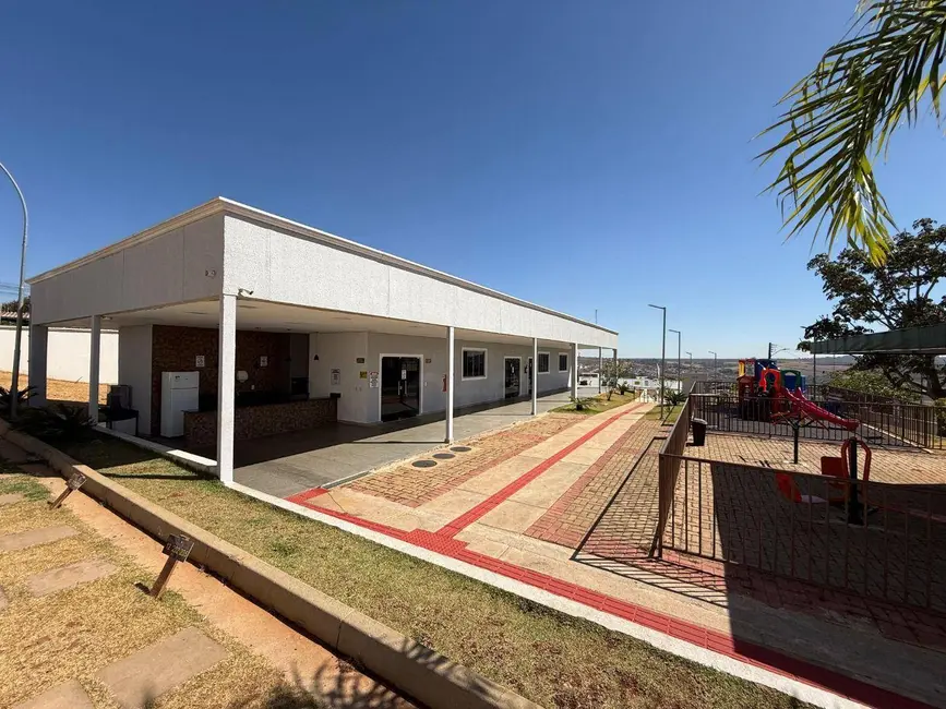 Foto 4 de Apartamento com 2 quartos à venda, 41m2 em Vila Jaiara, Anapolis - GO