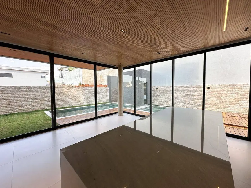 Sobrado com 4 quartos à venda, 432m2 em Anapolis - GO - imagem 7 Foto 7 de Sobrado com 4 quartos à venda, 432m2 em Anapolis - GO