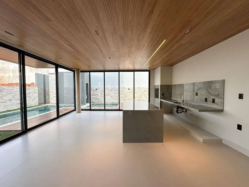Sobrado com 4 quartos à venda, 432m2 em Anapolis - GO - imagem 9 Foto 9 de Sobrado com 4 quartos à venda, 432m2 em Anapolis - GO