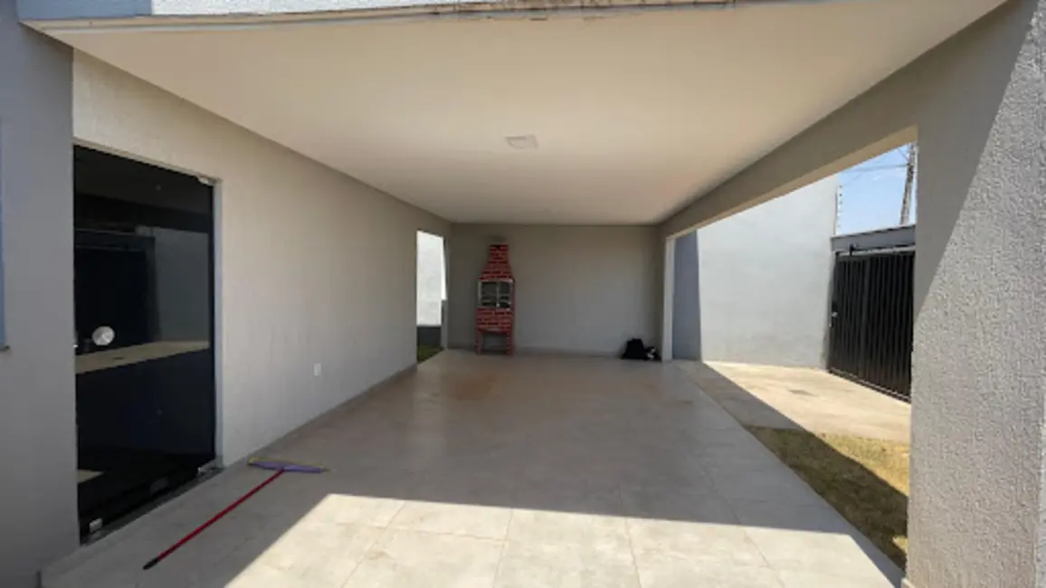 Casa com 3 quartos à venda, 200m2 em Residencial Shangrilá, Anapolis - GO - imagem 2 Foto 2 de Casa com 3 quartos à venda, 200m2 em Residencial Shangrilá, Anapolis - GO
