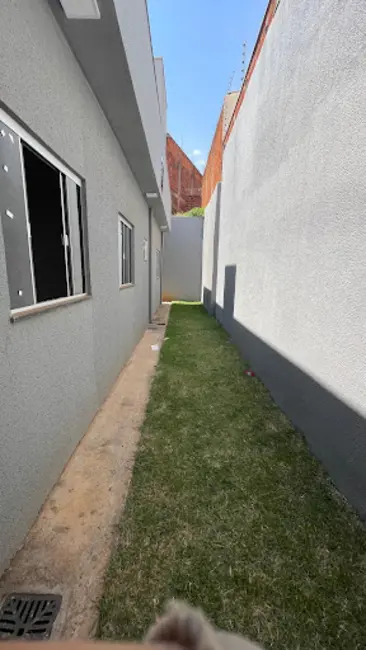 Casa com 3 quartos à venda, 200m2 em Residencial Shangrilá, Anapolis - GO - imagem 3 Foto 3 de Casa com 3 quartos à venda, 200m2 em Residencial Shangrilá, Anapolis - GO