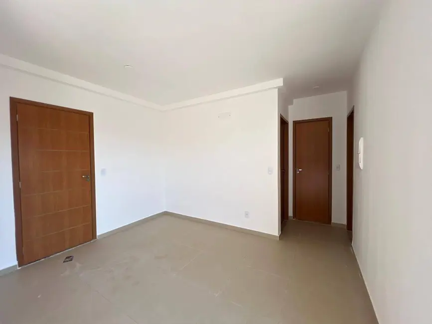 Foto 4 de Apartamento com 2 quartos para alugar, 55m2 em Vila Industrial, Anapolis - GO