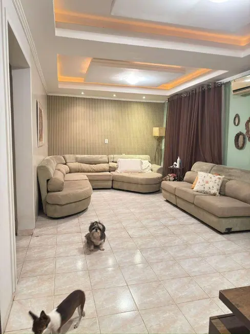 Foto 4 de Sobrado com 5 quartos à venda, 607m2 em Parque das Nações, Anapolis - GO